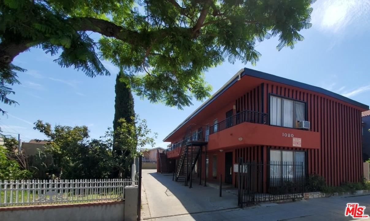 1080 Hoffman Avenue - Photo 1
