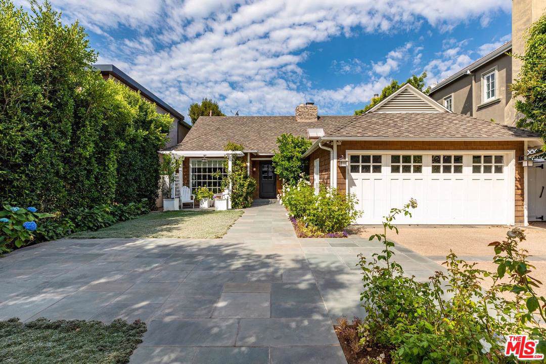 121 Medio Drive - Photo 1