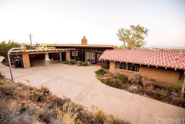 36449 Tierra Subida Avenue - Photo 1
