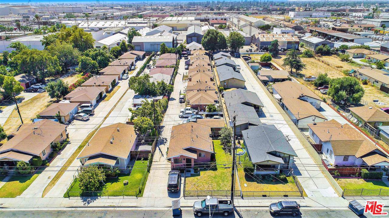4920 Santa Ana Street - Photo 1