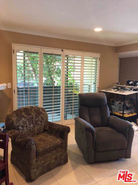 15050 Victory Boulevard - Photo 1