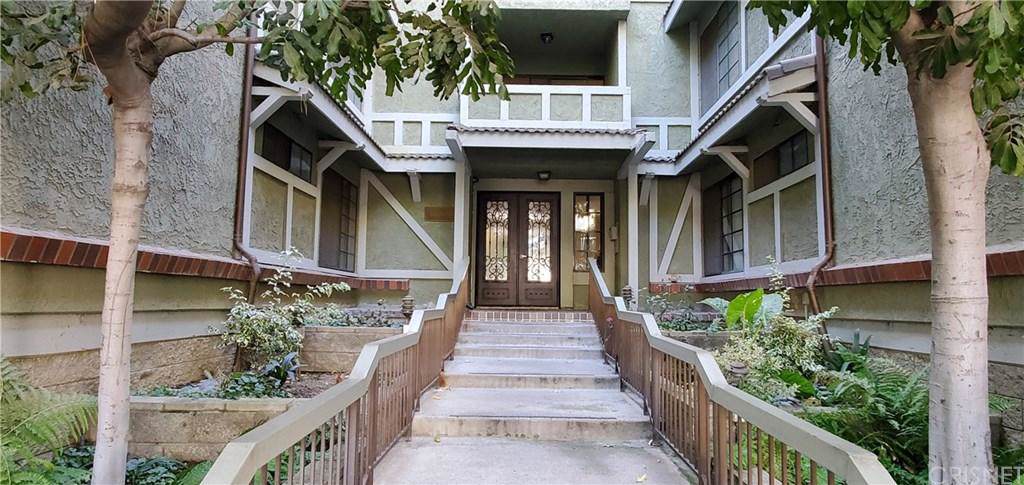 18324 Clark Street - Photo 1