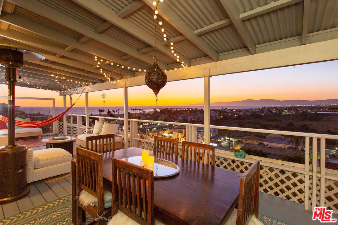 349 Fowling Street - Photo 1