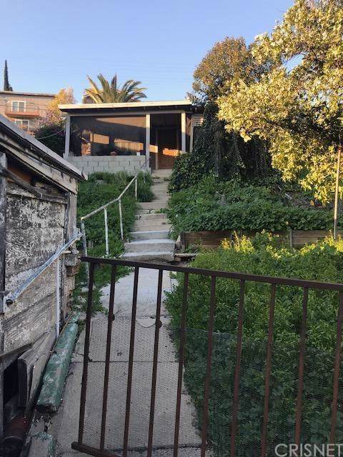 5239 Huntington Drive - Photo 1