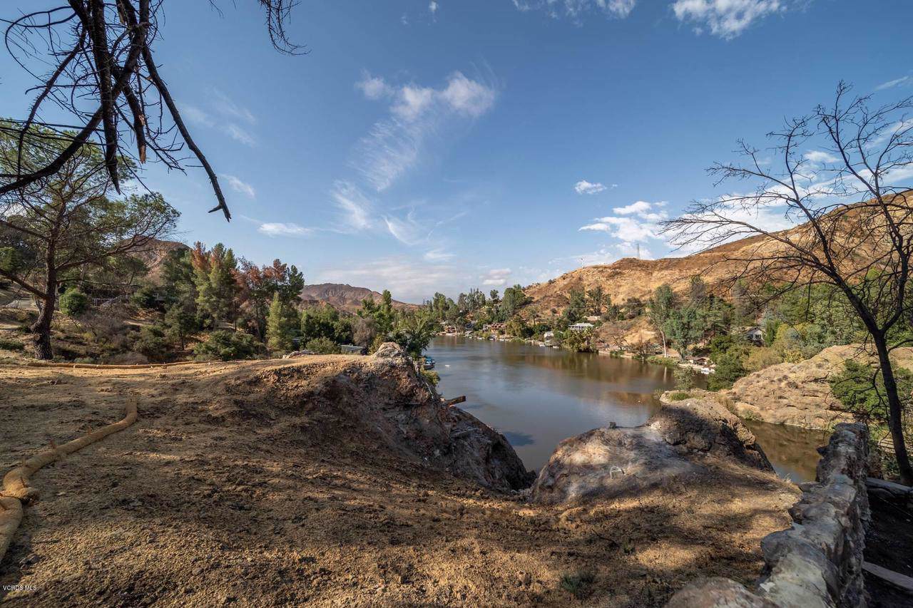28805 Lakeshore - Photo 1