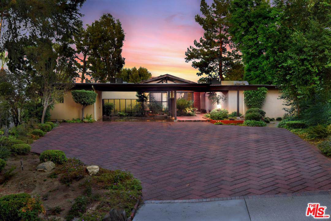 18706 Edleen Drive - Photo 1