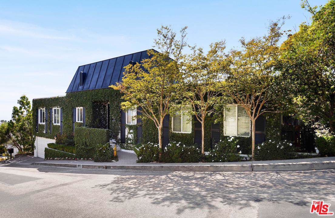 1077 Stradella Road - Photo 1