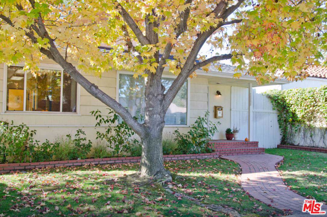 3857 Minerva Avenue - Photo 1