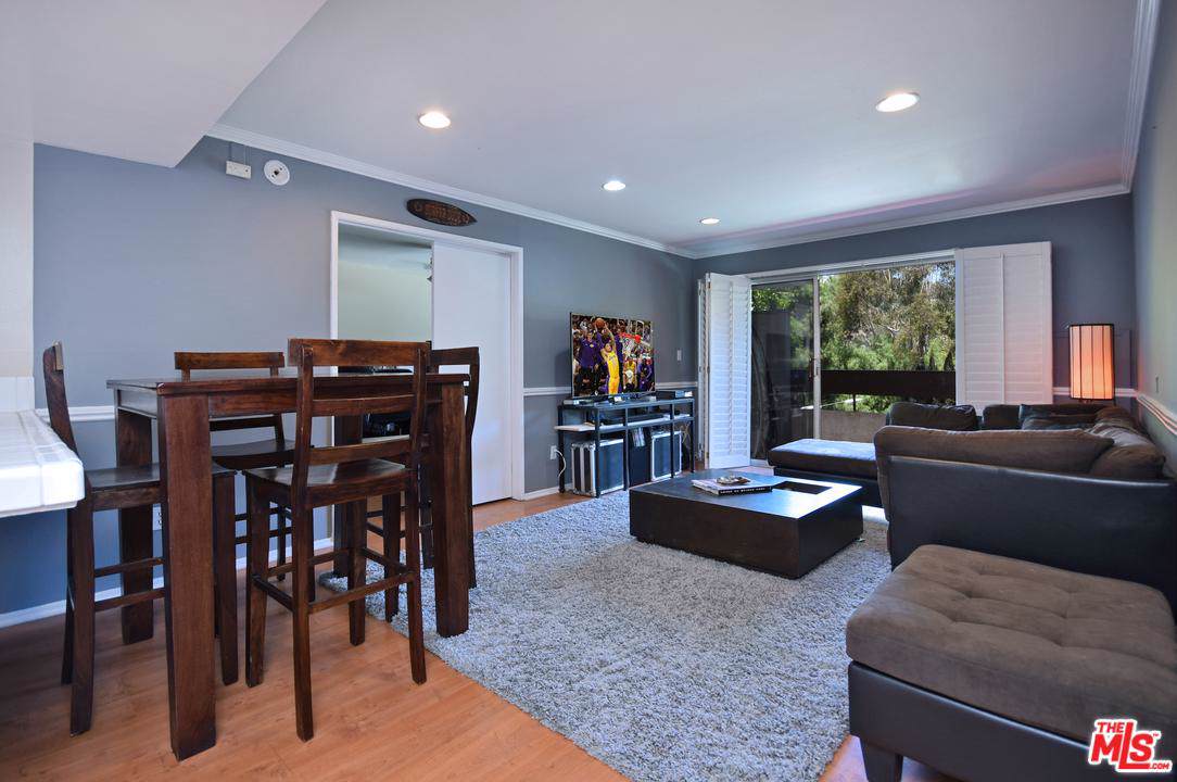 2700 Cahuenga - Photo 1