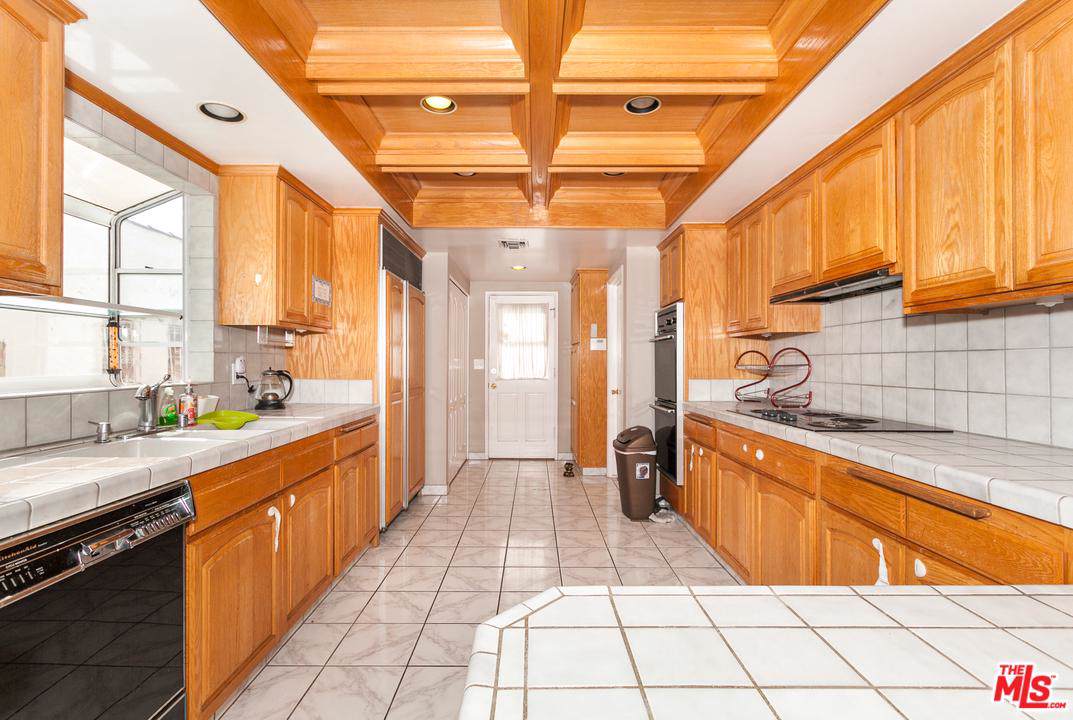 3644 62ND Street - Photo 1