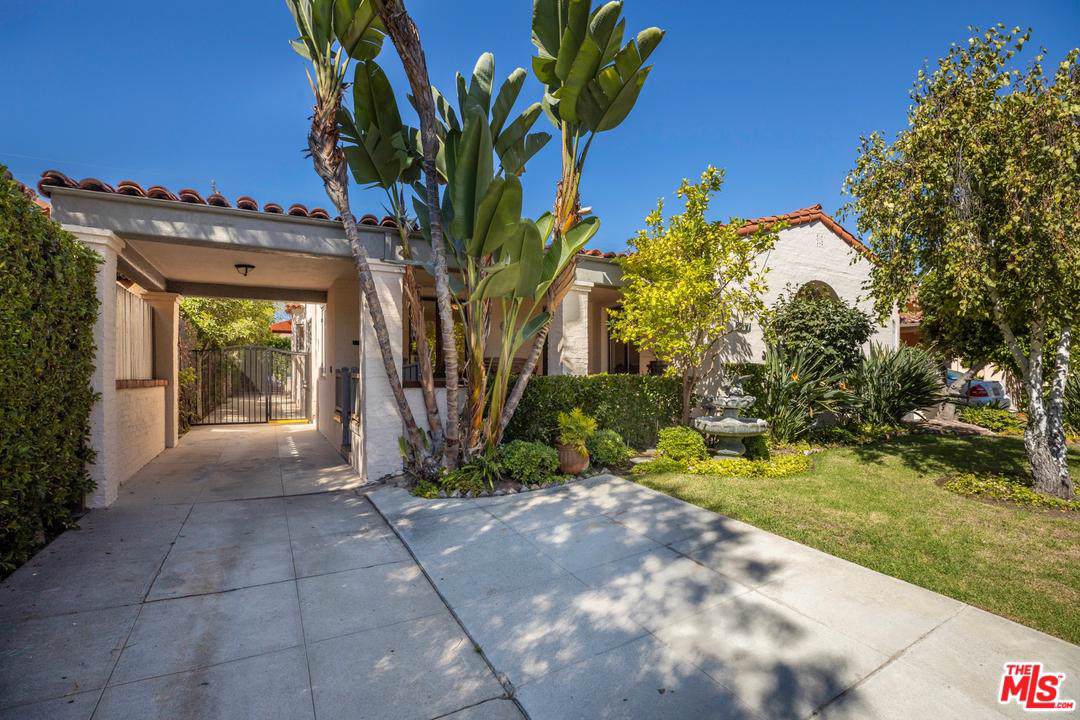 137 Clark Drive - Photo 1