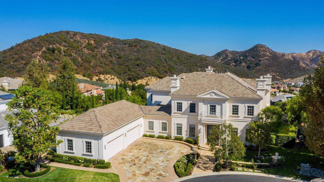 2751 Queens Garden Court - Photo 1