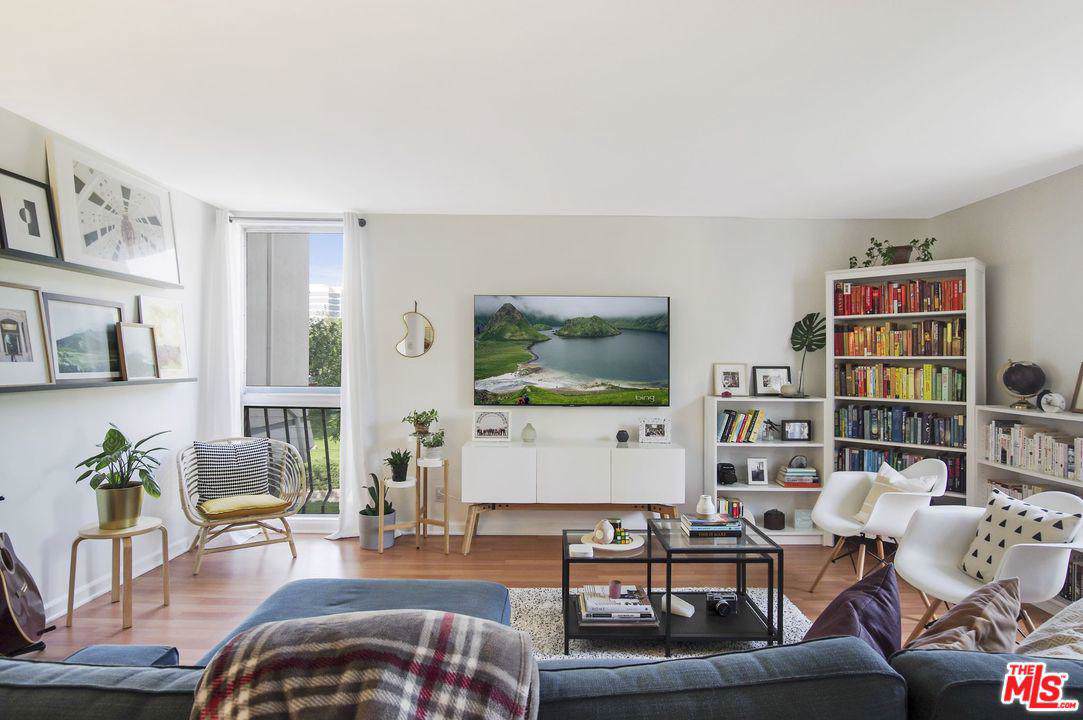 5650 Cambridge Way - Photo 1