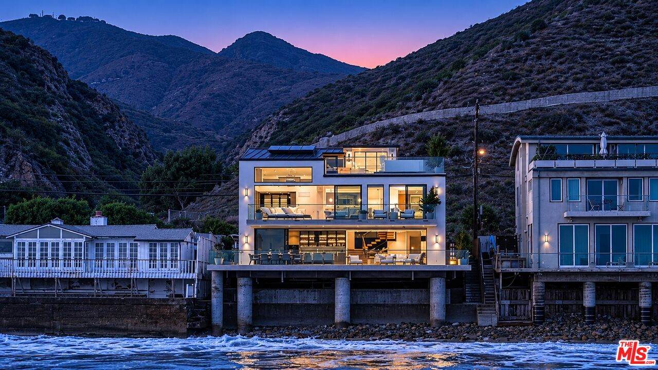 18954 Pacific Coast Hwy - Photo 1