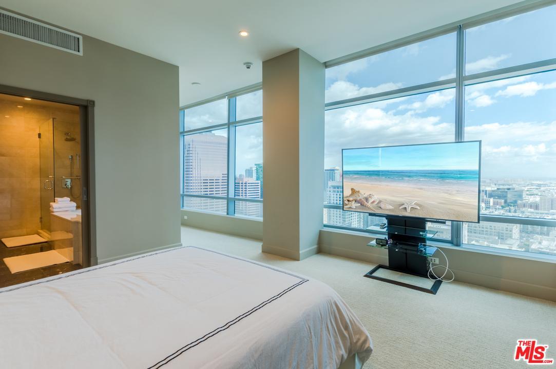 900 Olympic Boulevard - Photo 1