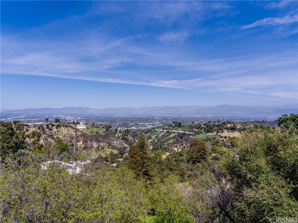 14745 Mulholland Drive - Photo 1