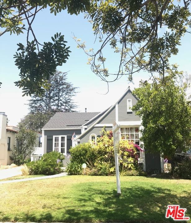 2310 Manning Avenue - Photo 1