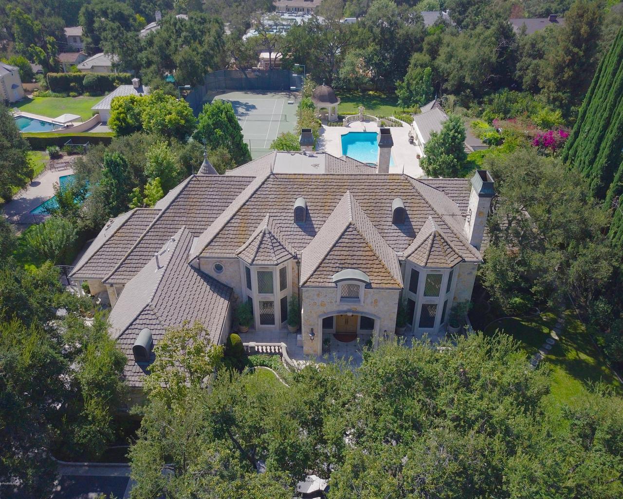 210 Orange Grove Avenue - Photo 1