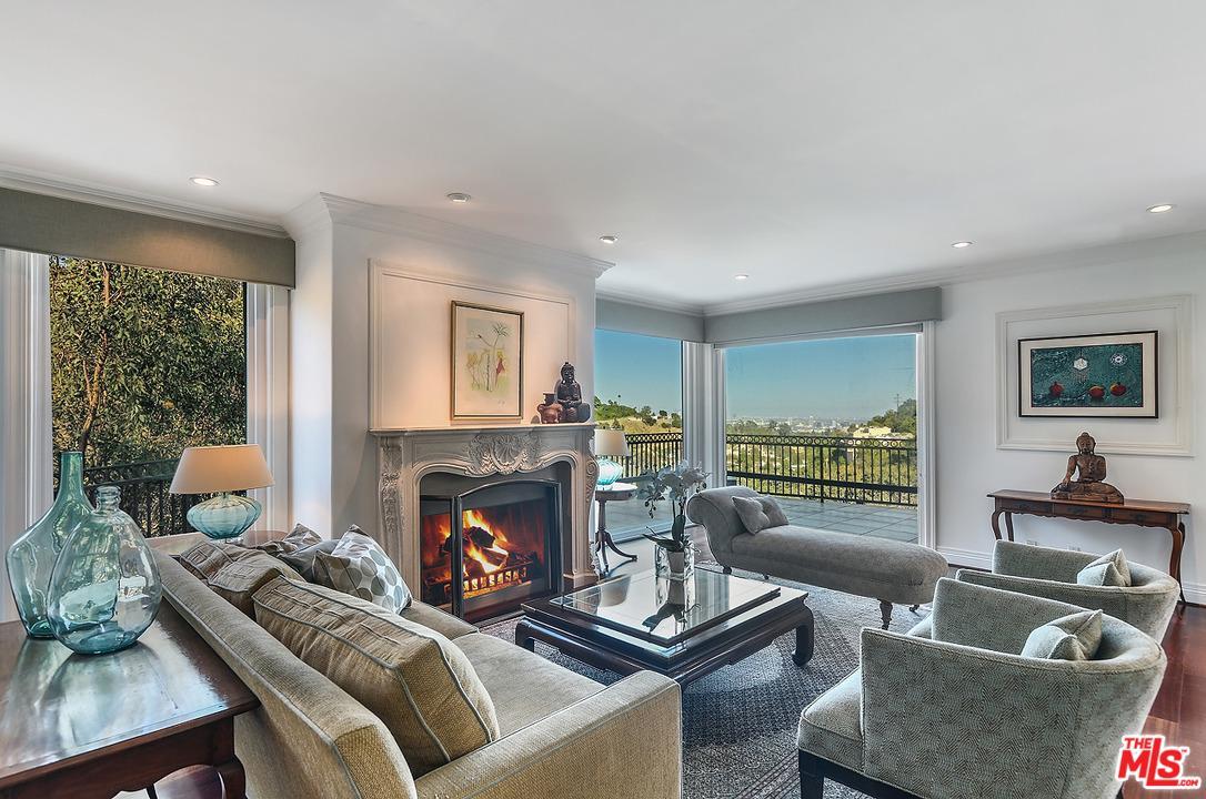 10208 Cielo Drive - Photo 1