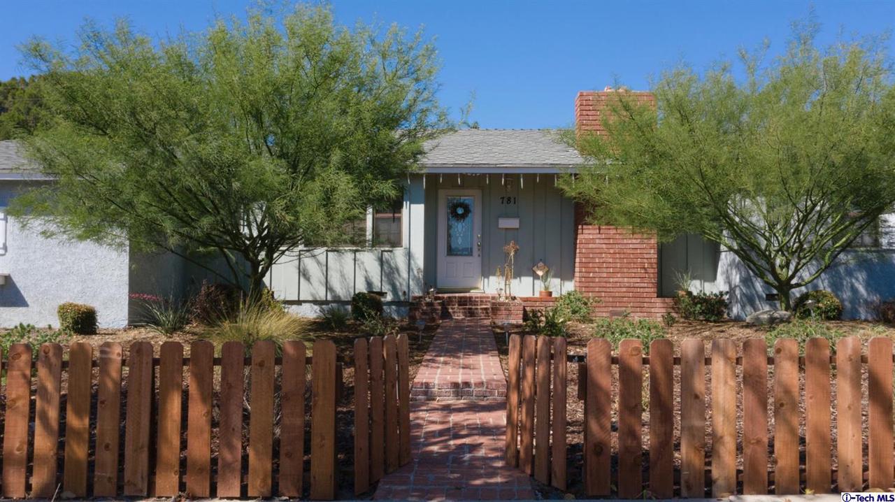 781 Cypress Street - Photo 1