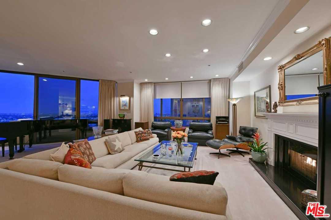 10430 Wilshire - Photo 1