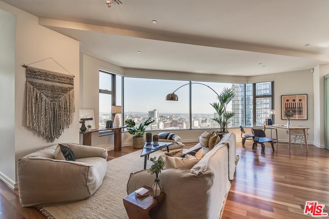 801 Grand Avenue - Photo 1