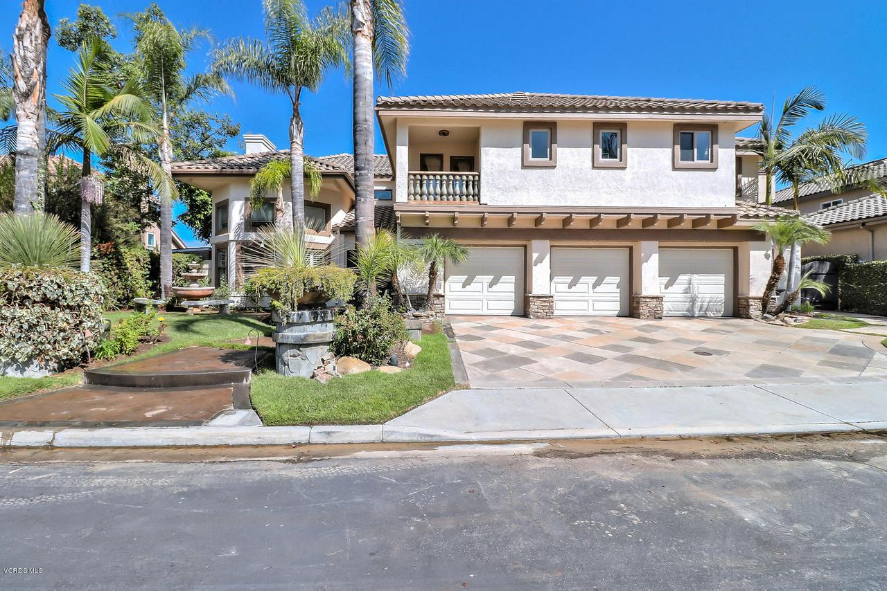691 Larchmont Street - Photo 1