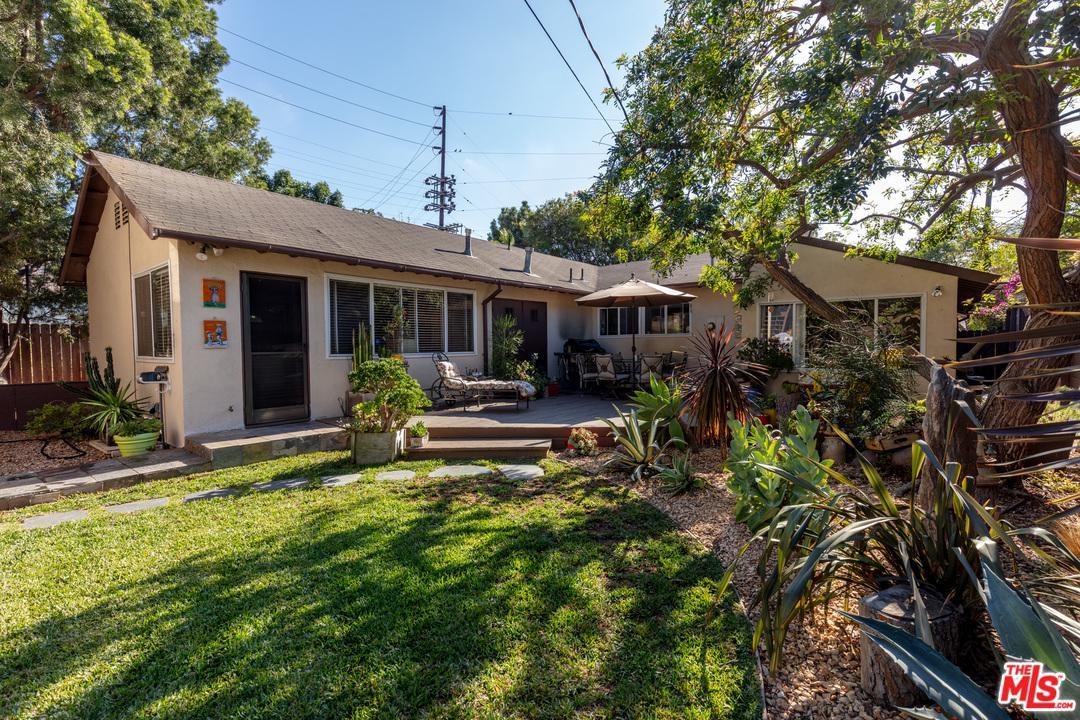 3324 Military Avenue - Photo 1