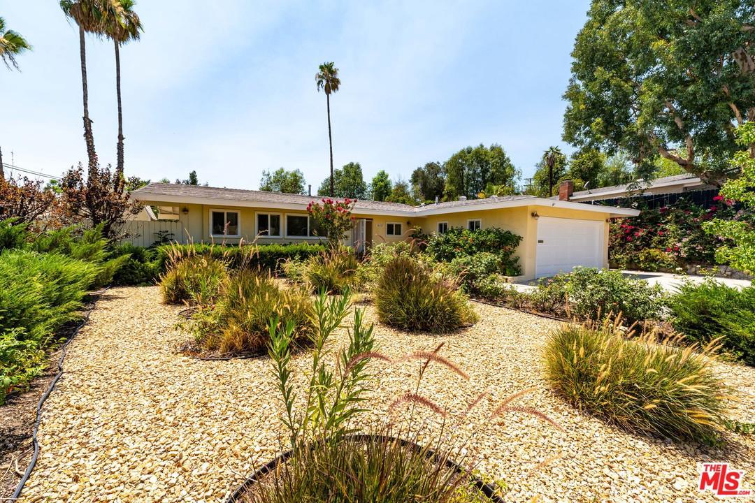 20332 Clark Street - Photo 1