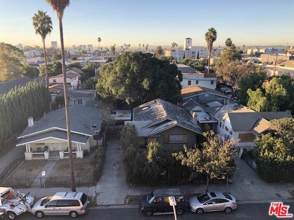5542 La Mirada Avenue - Photo 1
