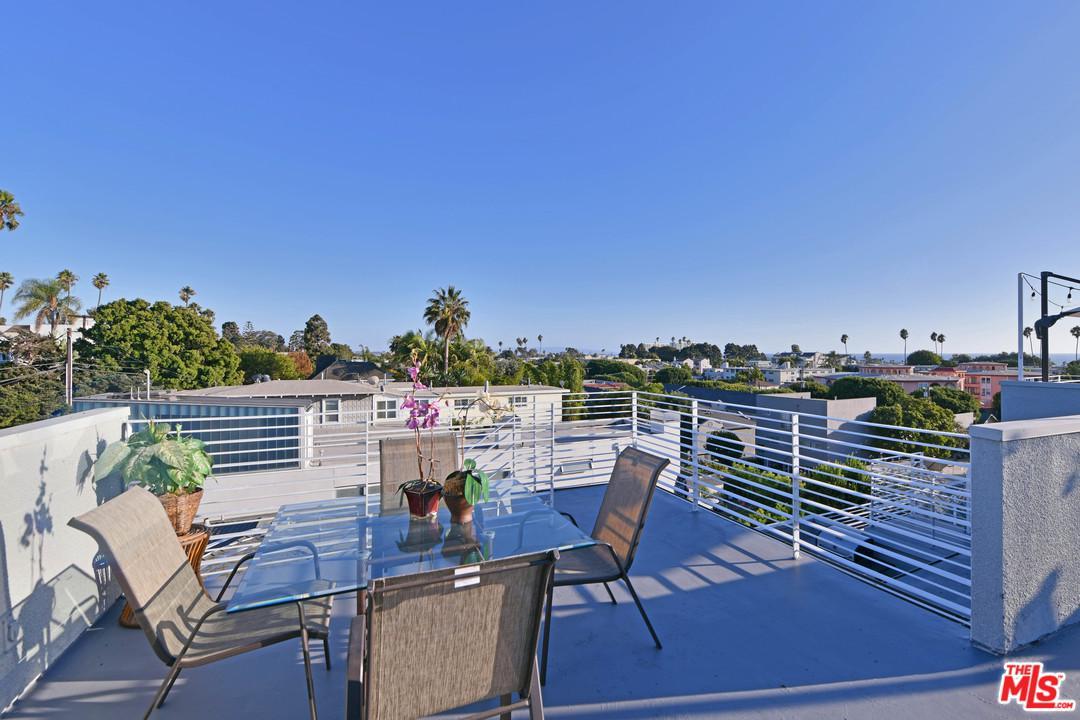 2020 6TH Street - Photo 1