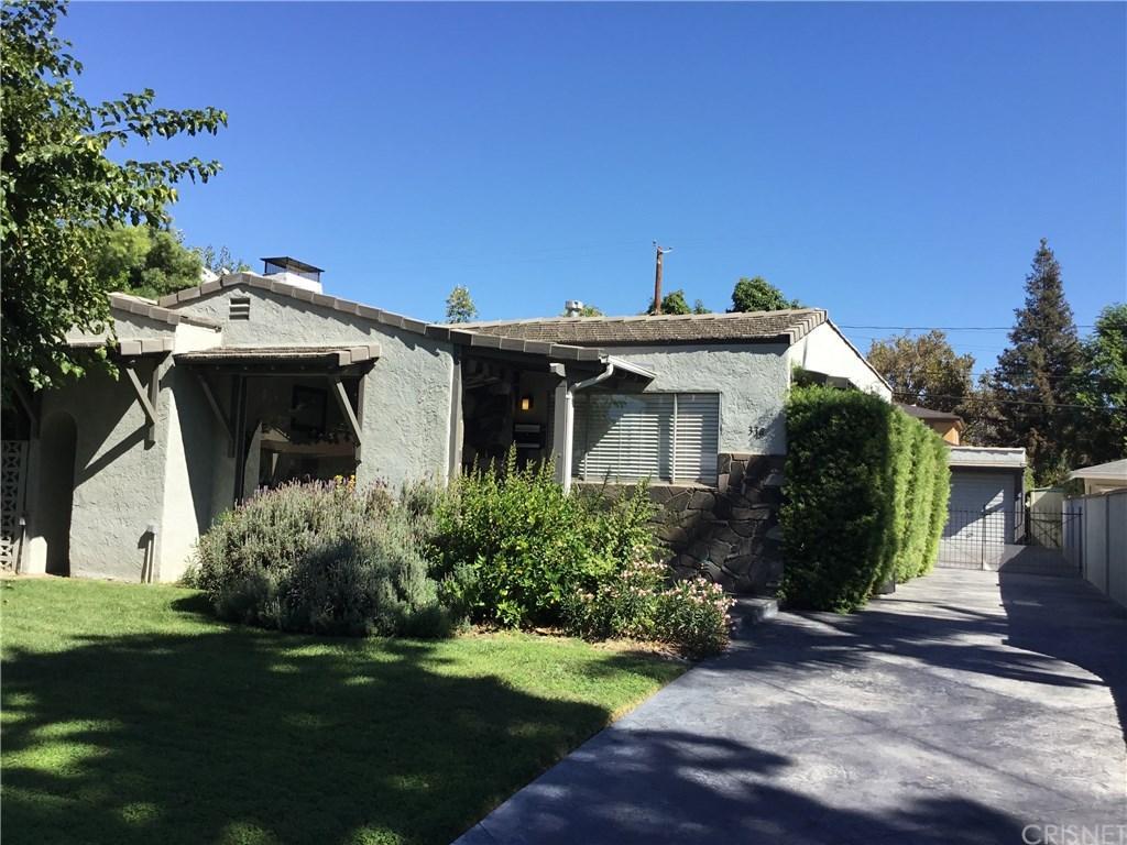 338 Griffith Park Drive - Photo 1