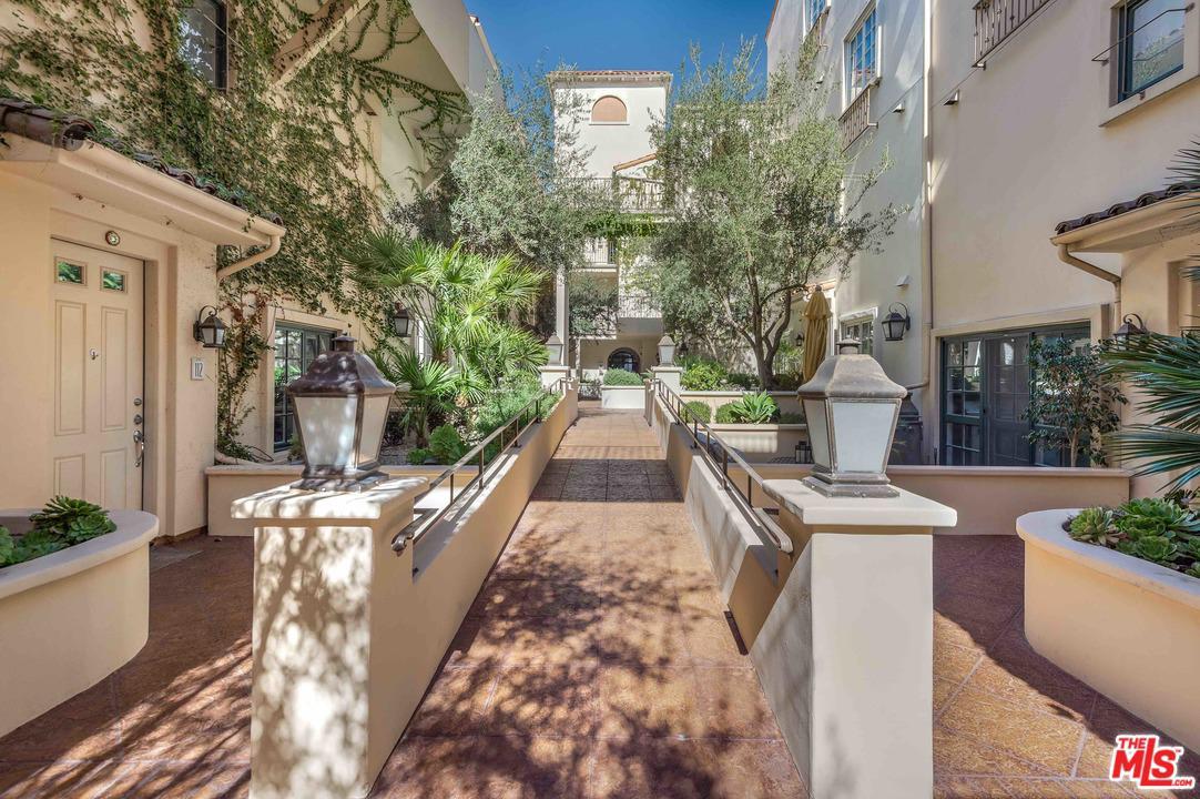 851 San Vicente - Photo 1