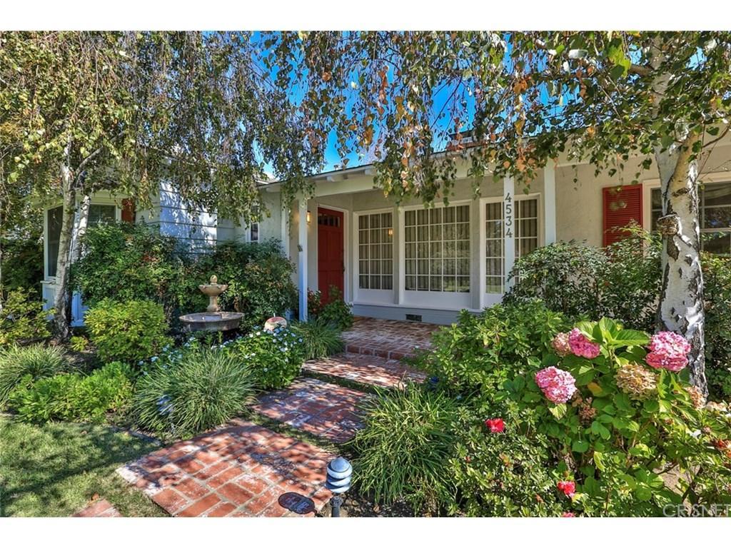 4534 Radford Avenue - Photo 1