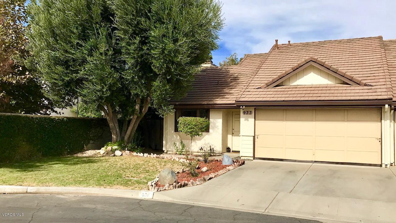 933 Oakdale Lane - Photo 1