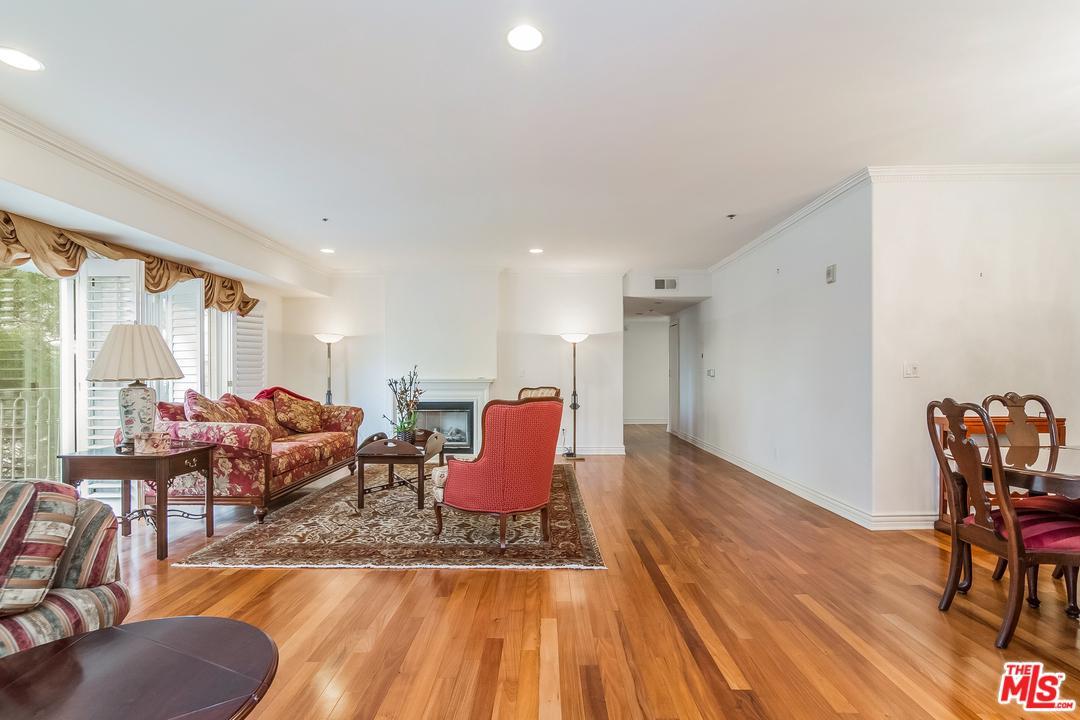 925 Westgate Avenue - Photo 1