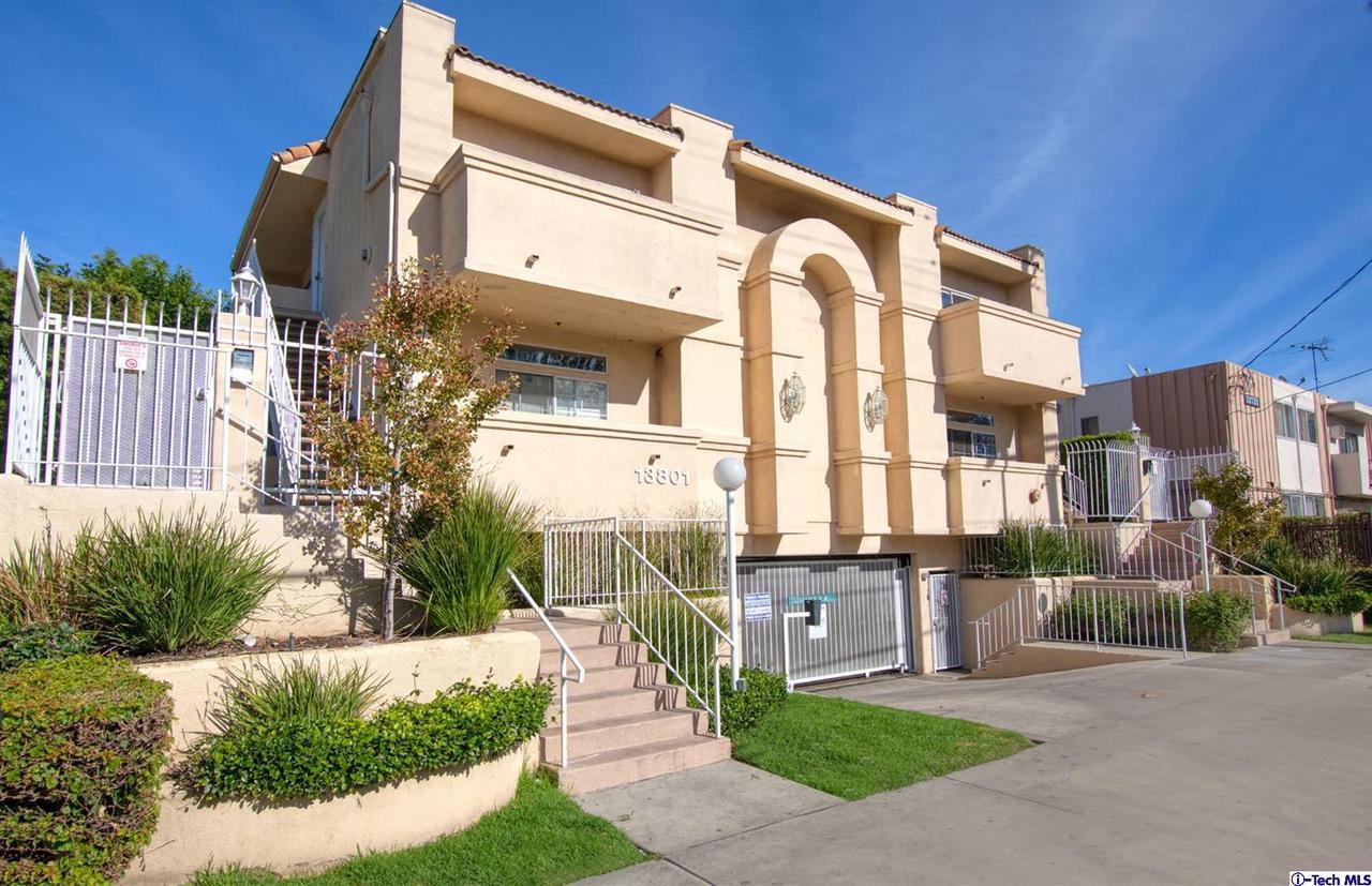13801 Oxnard Street - Photo 1