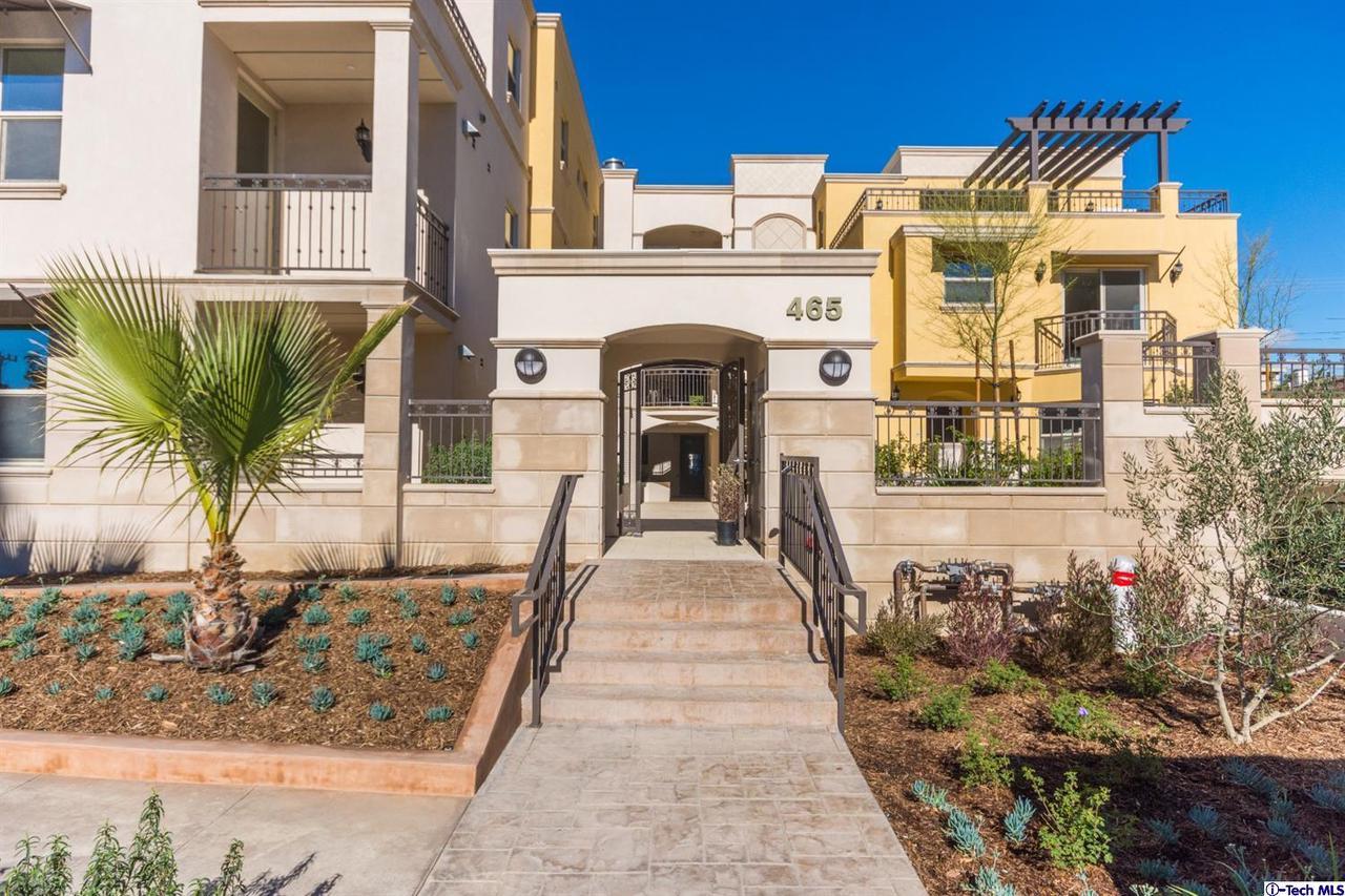 465 Salem Street - Photo 1