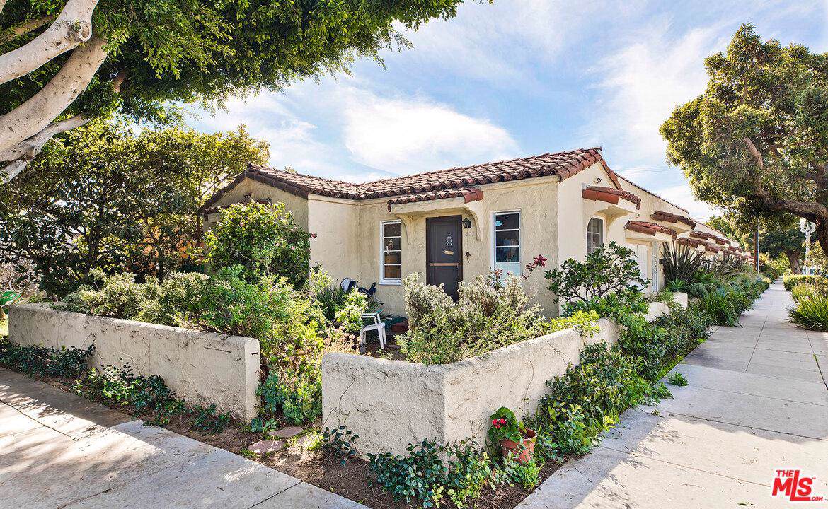 1502 Franklin Street - Photo 1