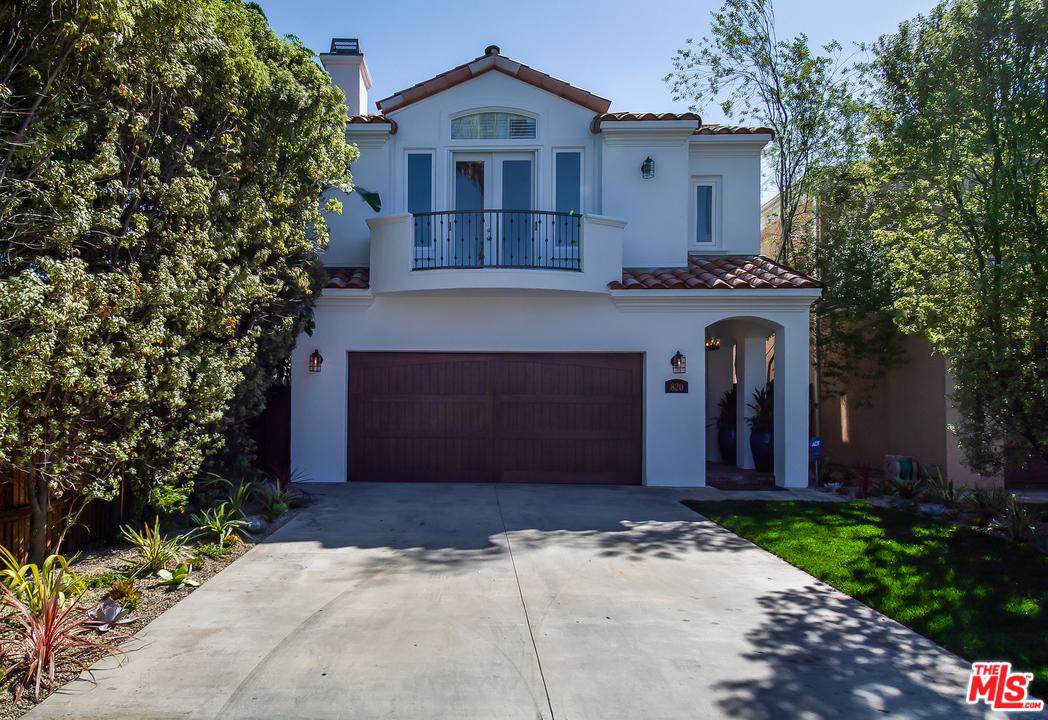 820 Howard Street - Photo 1