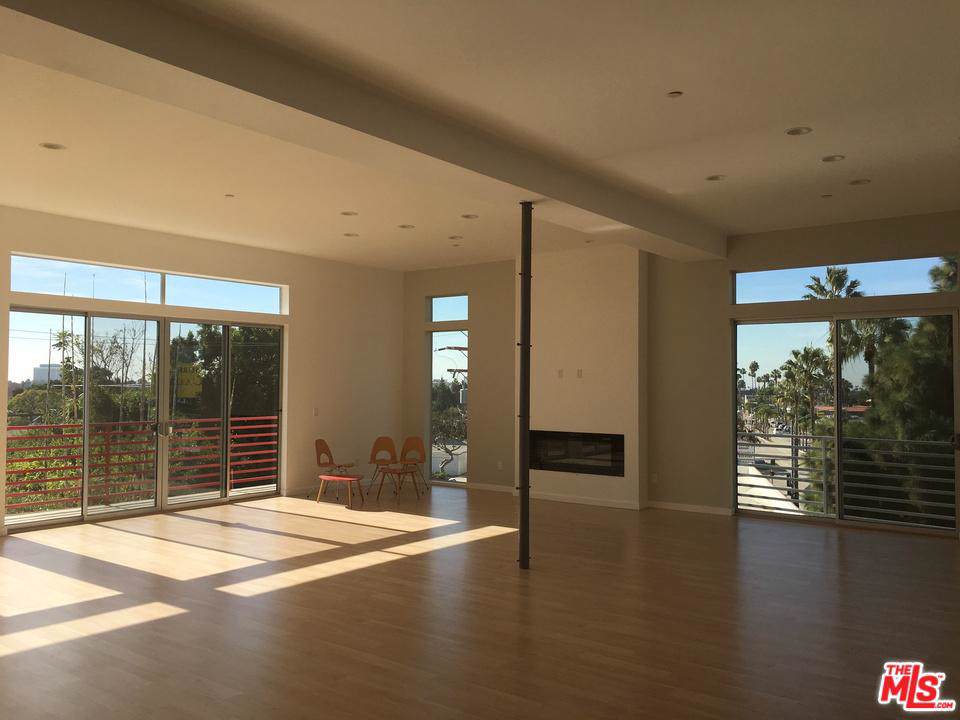 12712 Washington Boulevard - Photo 1
