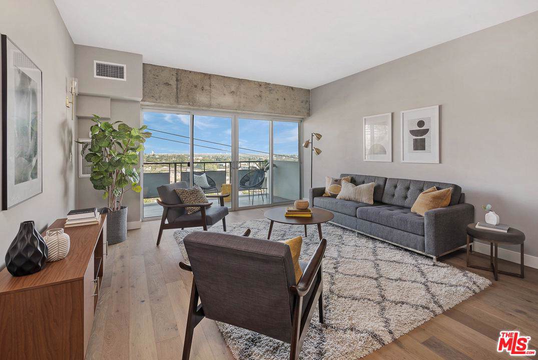 1155 La Cienega Boulevard - Photo 1