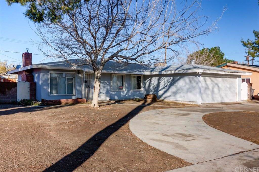 44947 Foxton Avenue - Photo 1
