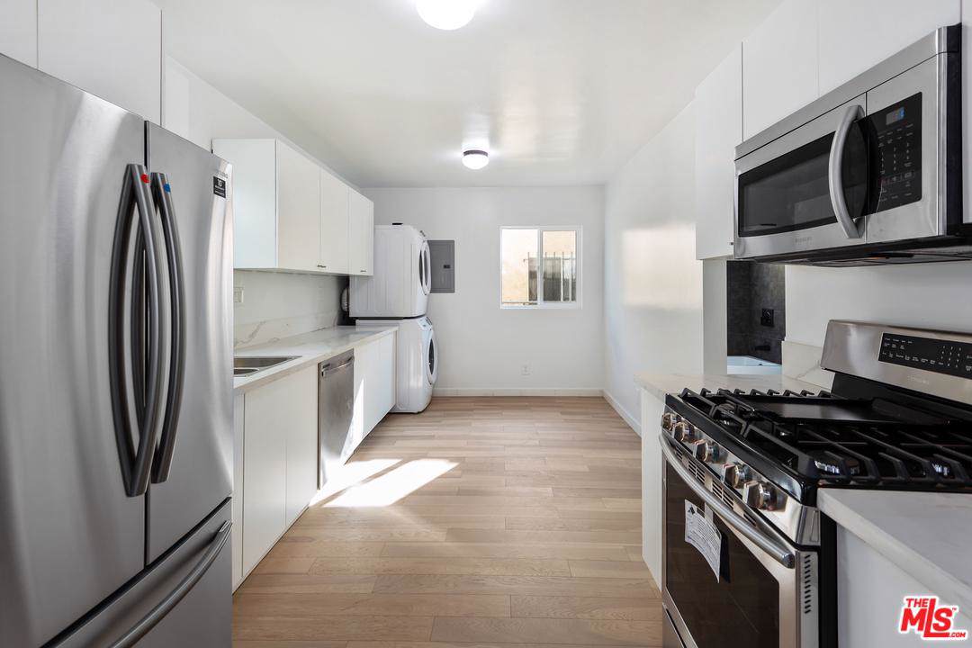 1416 Serrano 3/4 Avenue - Photo 1