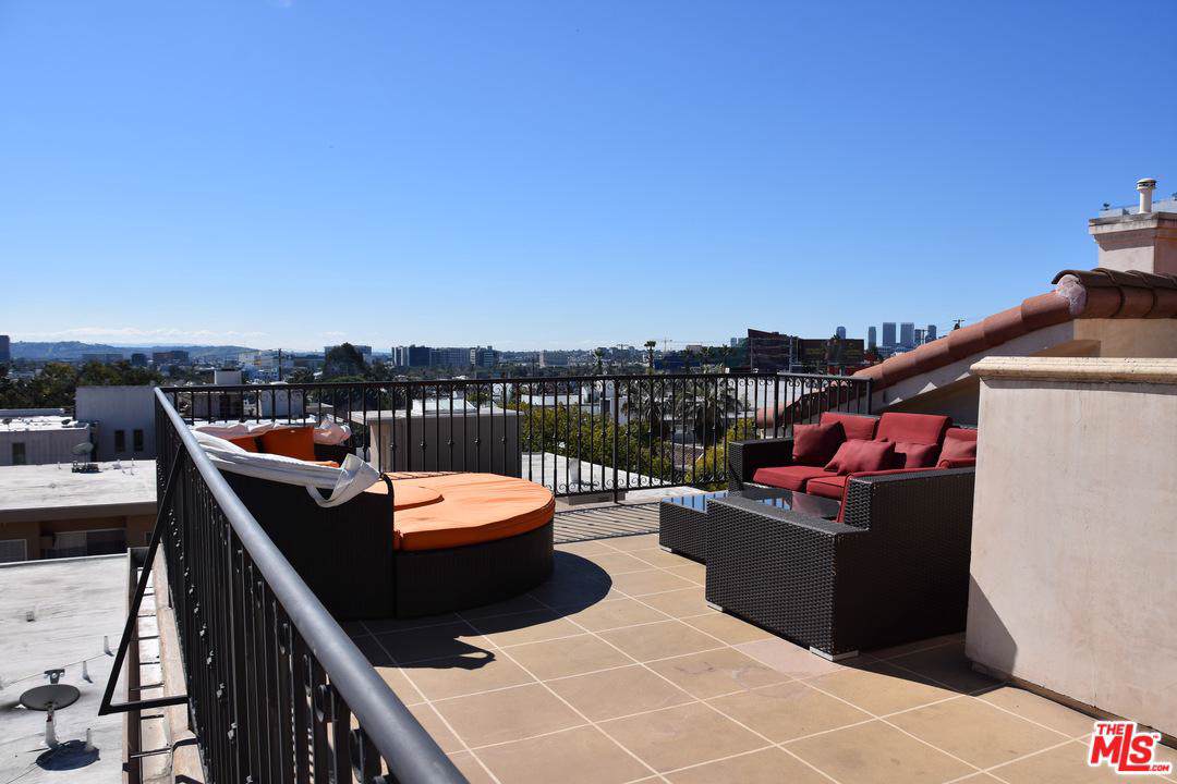 1146 Hacienda Place - Photo 1