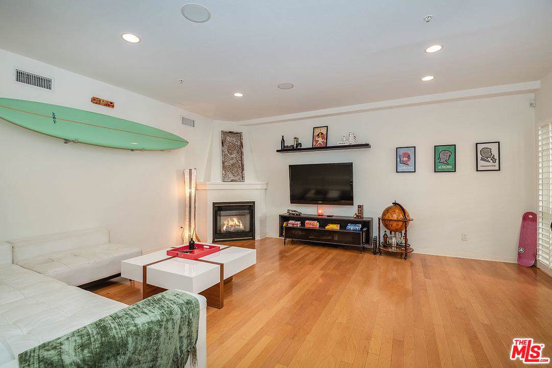851 San Vicente - Photo 1