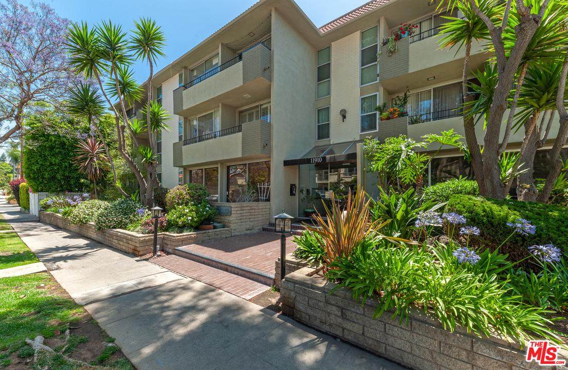 11910 Mayfield Avenue - Photo 1