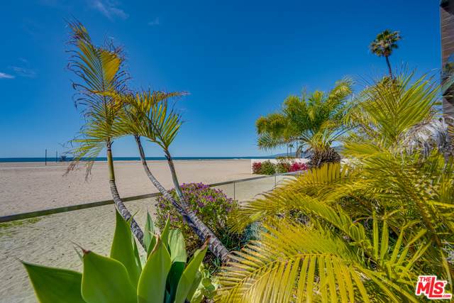 270 Palisades Beach Rd - Photo 1