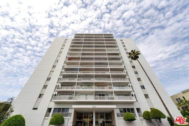 999 Doheny Dr - Photo 1