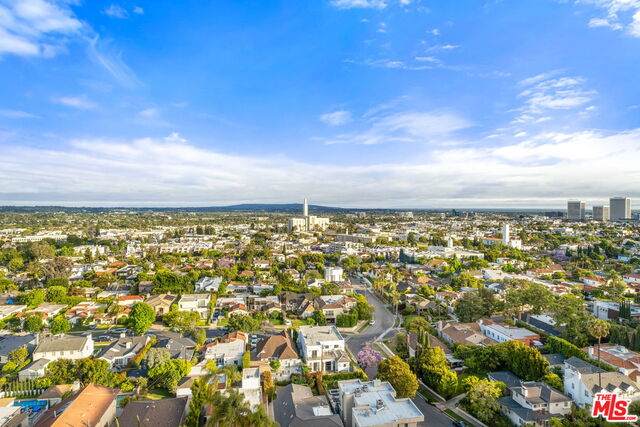 10660 Wilshire Blvd - Photo 1